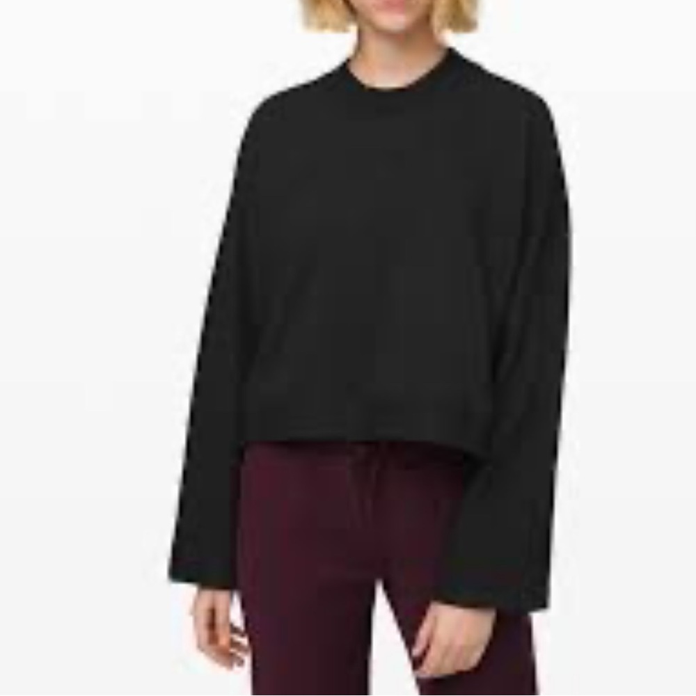 Converse Women's Black Cropped Sweatshirt